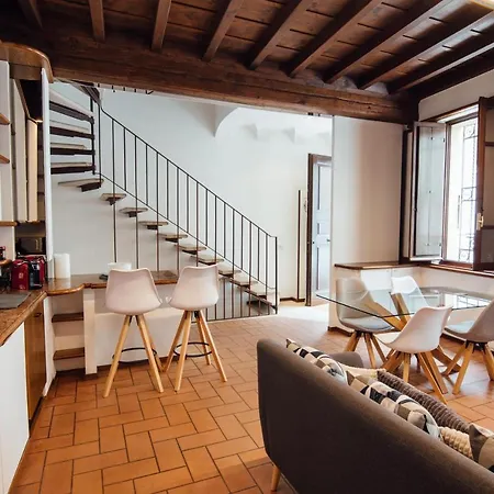 Palazzo Te - Casa Mantovana Giuseppina Rippa *